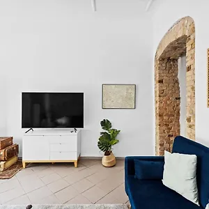 Trendy 3 In Kreuzberg Apartment